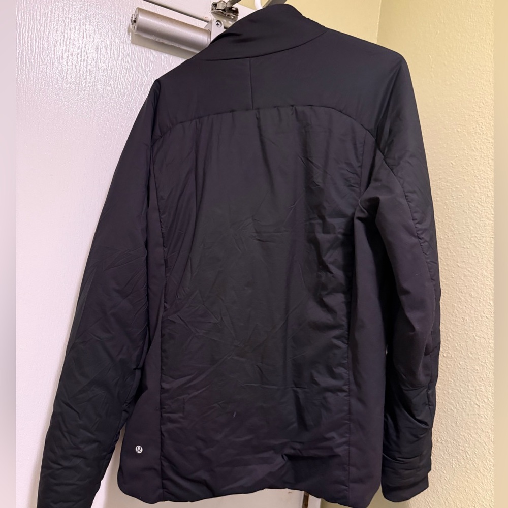 Lululemon men’s puffer jacket - Picture 4 of 5